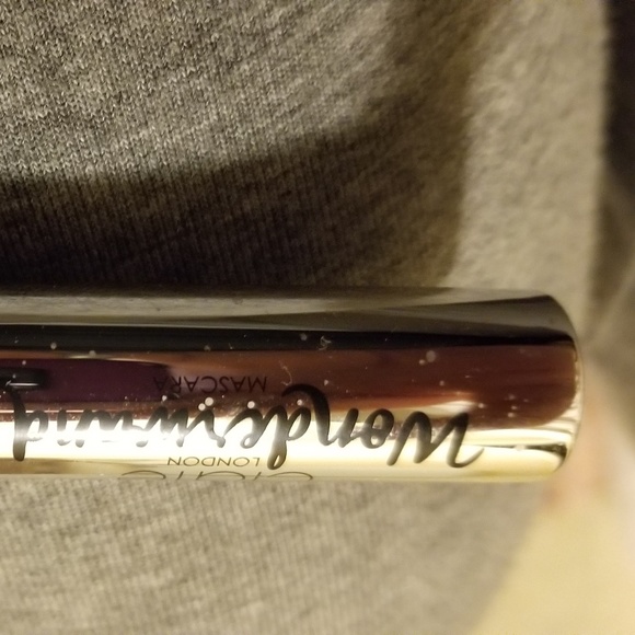 Wanderlust mascara!! - Picture 1 of 1